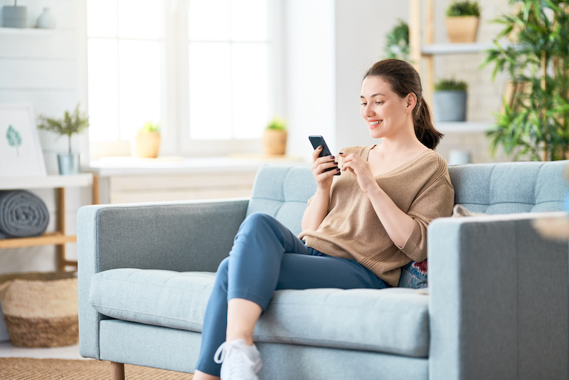 woman-looking-at-phone